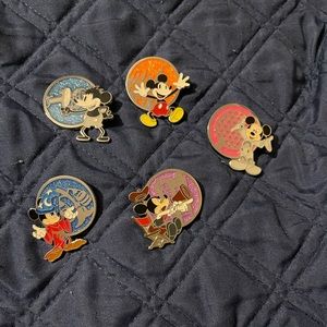Mickey Mouse mystery pin